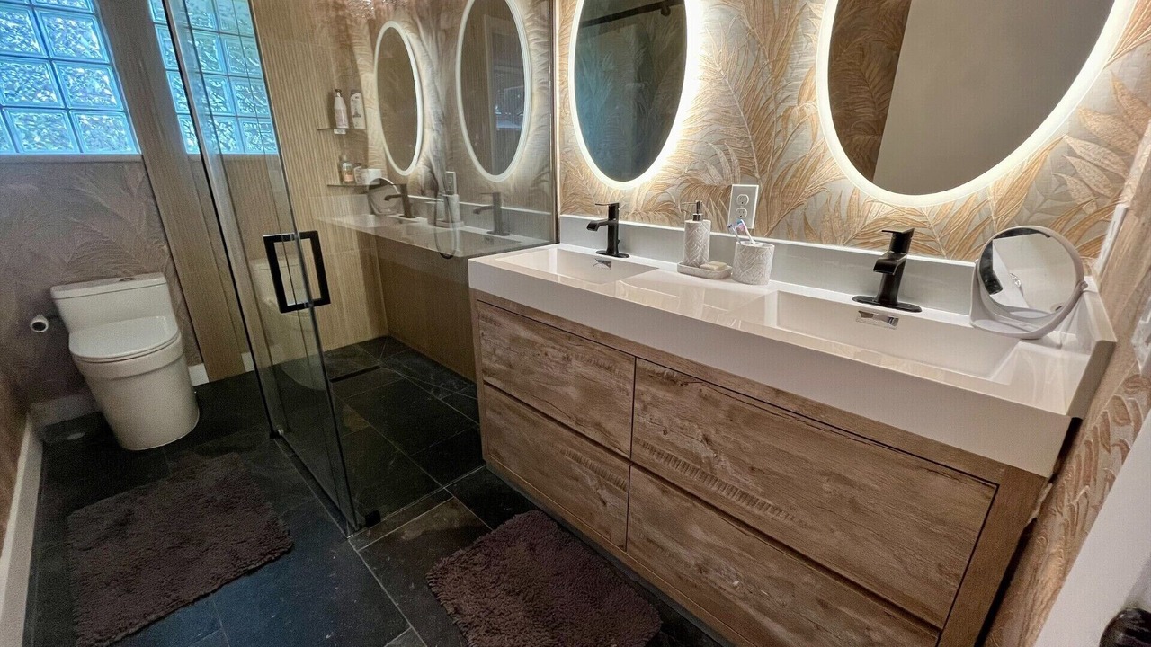 Photo of Bathroom in Deerfield Beach