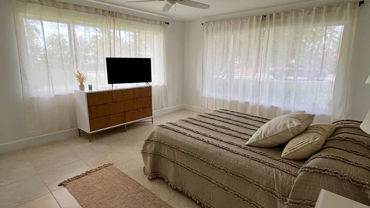 Photo of Bedroom in Deerfield Beach