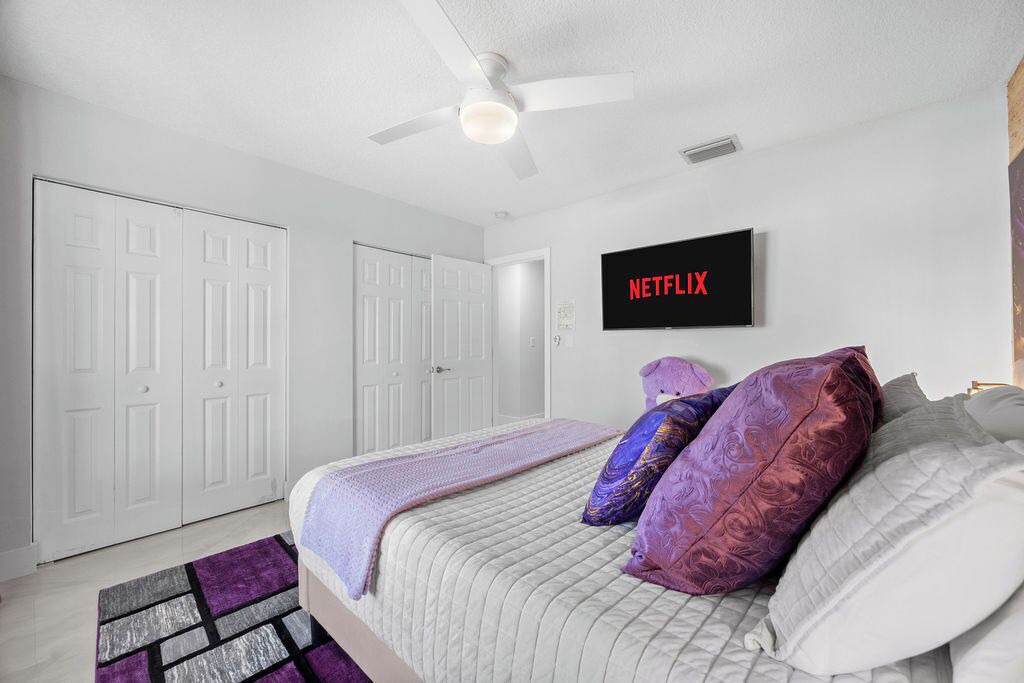 Photo of Bedroom in Coral Ridge Isles