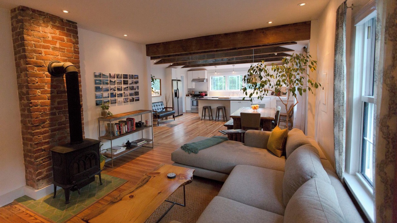 Photo of Livingroom in Belmont