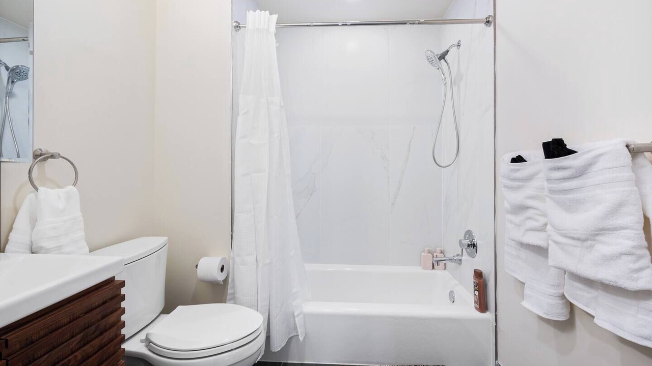 Photo of Bathroom in Newark