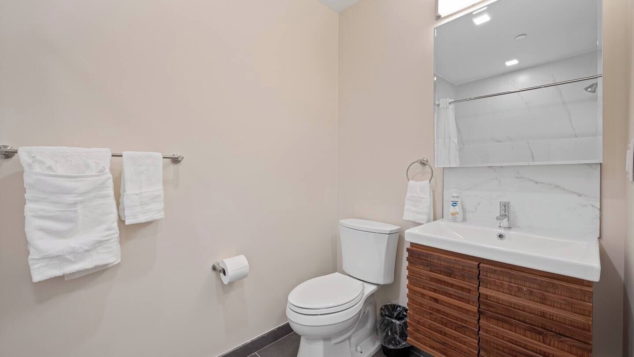 Photo of Bathroom in Newark