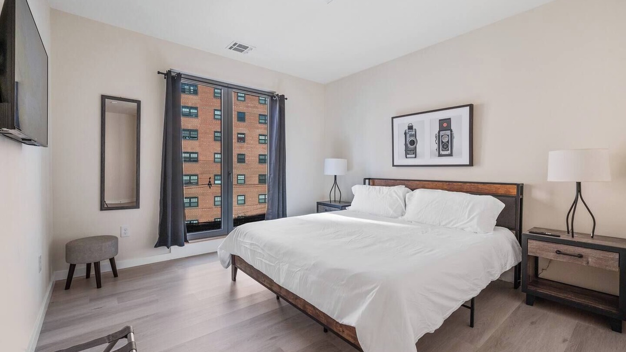 Photo of Bedroom in Newark