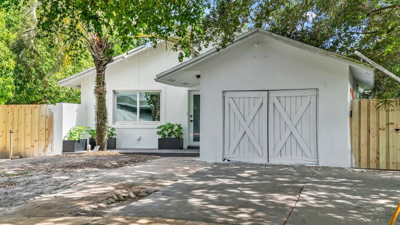 Photo of Outdoor in North Central Hollywood