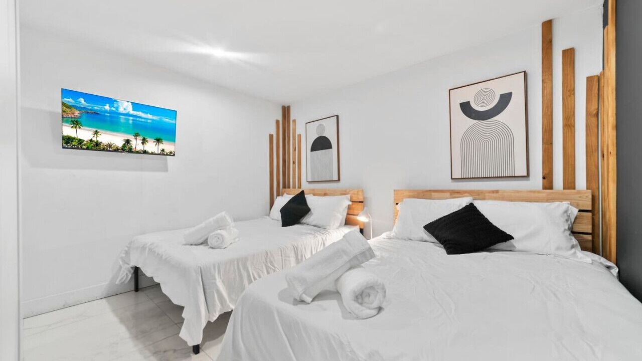 Photo of Bedroom in North Central Hollywood