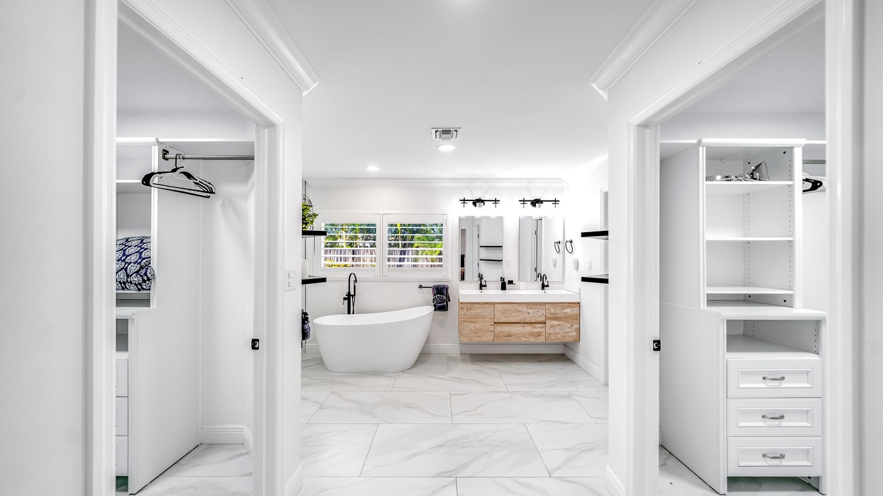 Photo of Bathroom in Lighthouse Point