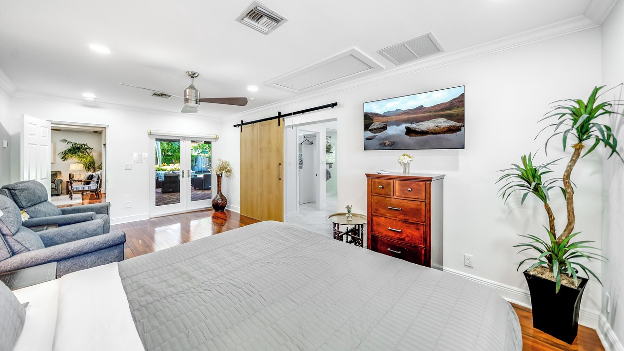 Photo of Bedroom in Lighthouse Point