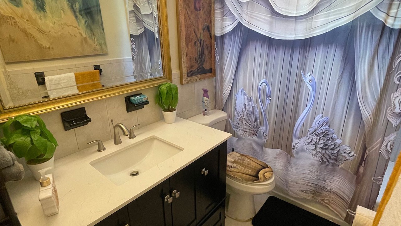 Photo of Bathroom in Highland Garden