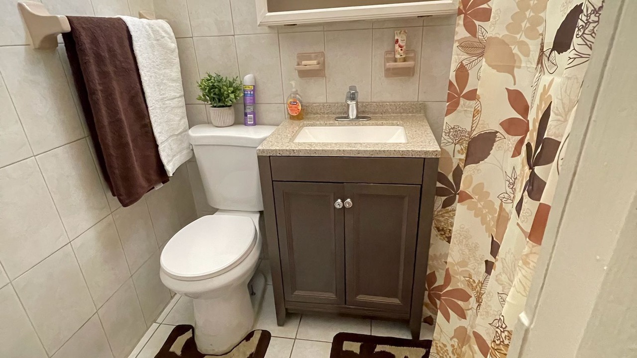 Photo of Bathroom in Highland Garden