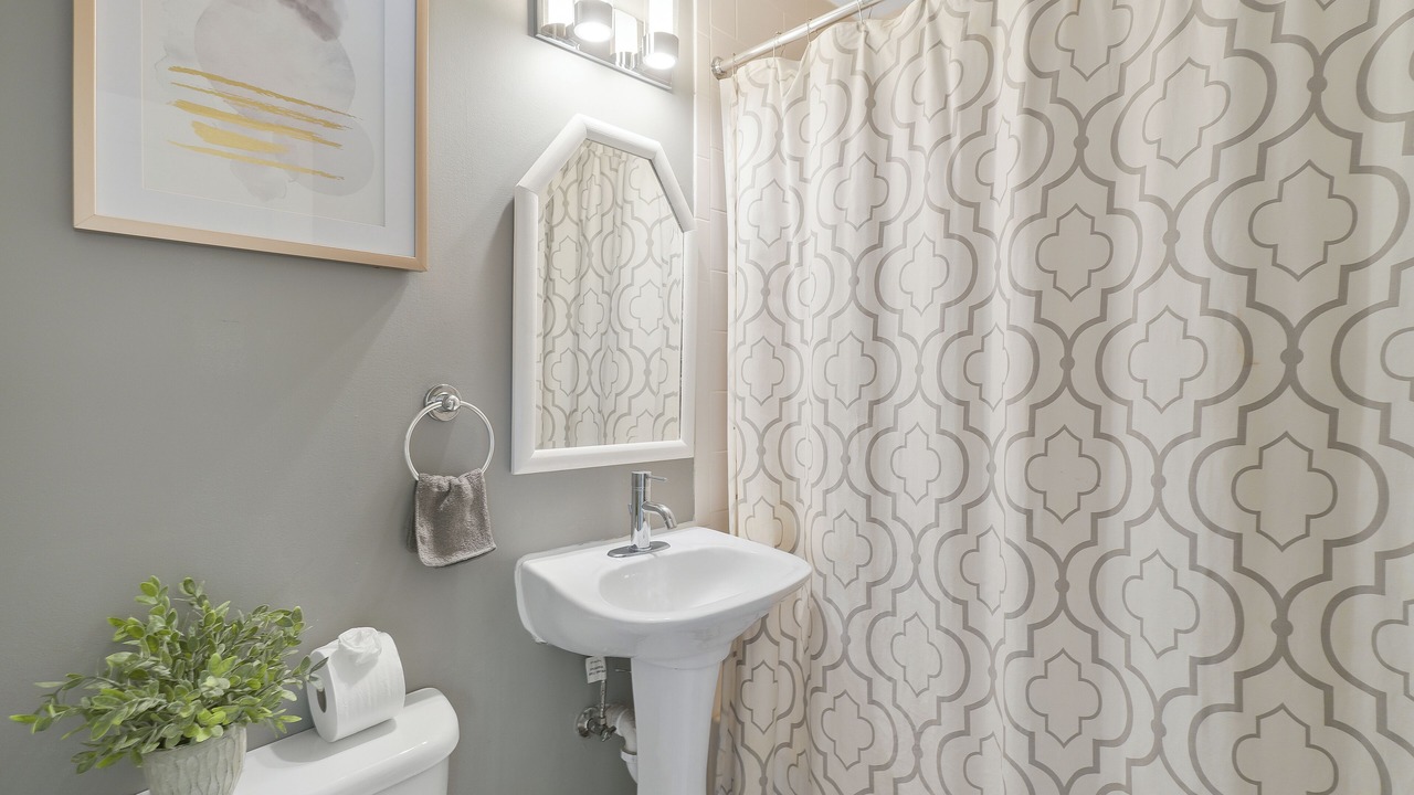 Photo of Bathroom in Potomac West