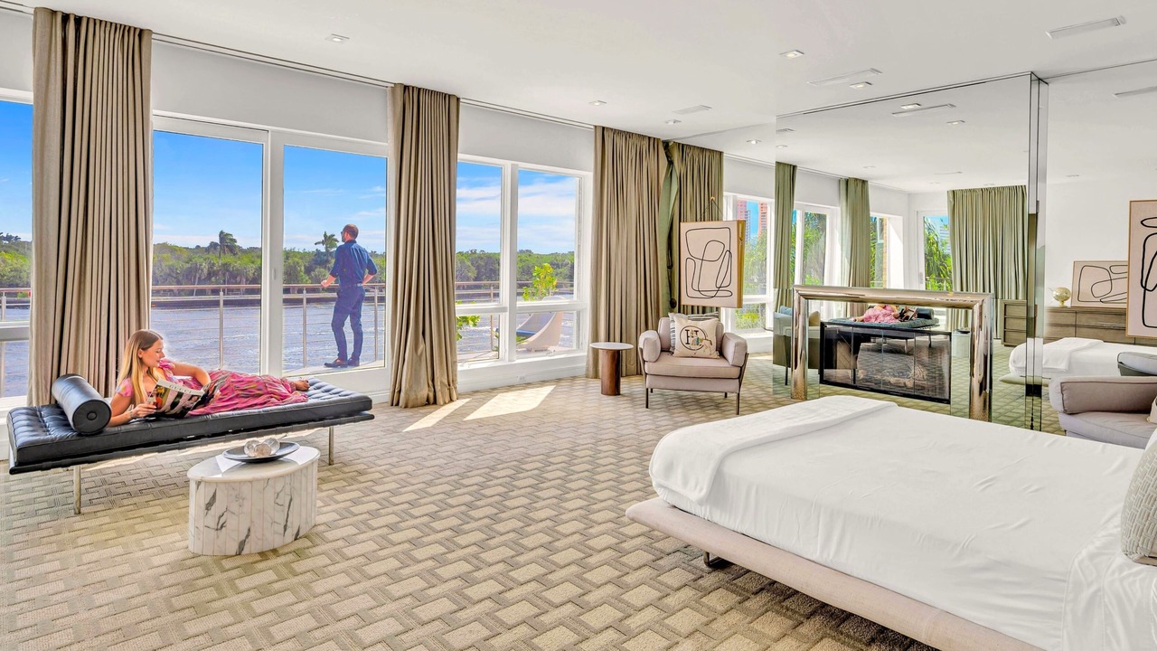 Photo of Bedroom in Coral Ridge
