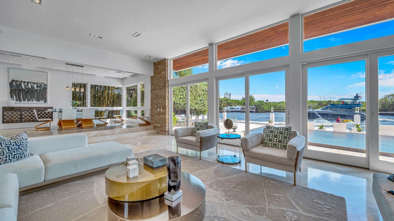 Photo of Livingroom in Coral Ridge