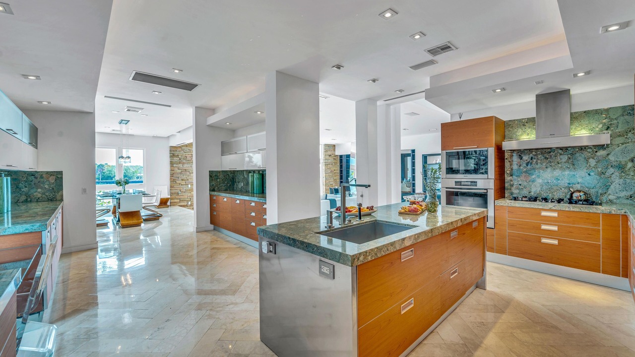 Photo of Kitchen in Coral Ridge