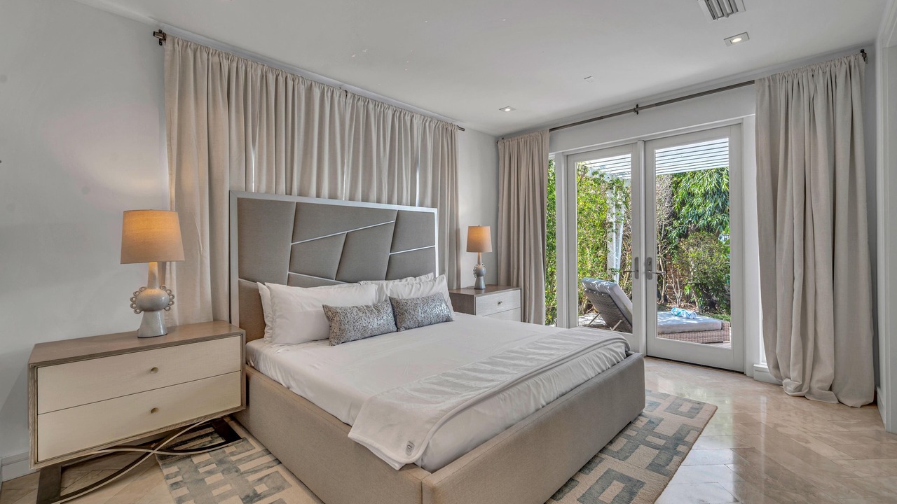 Photo of Bedroom in Coral Ridge