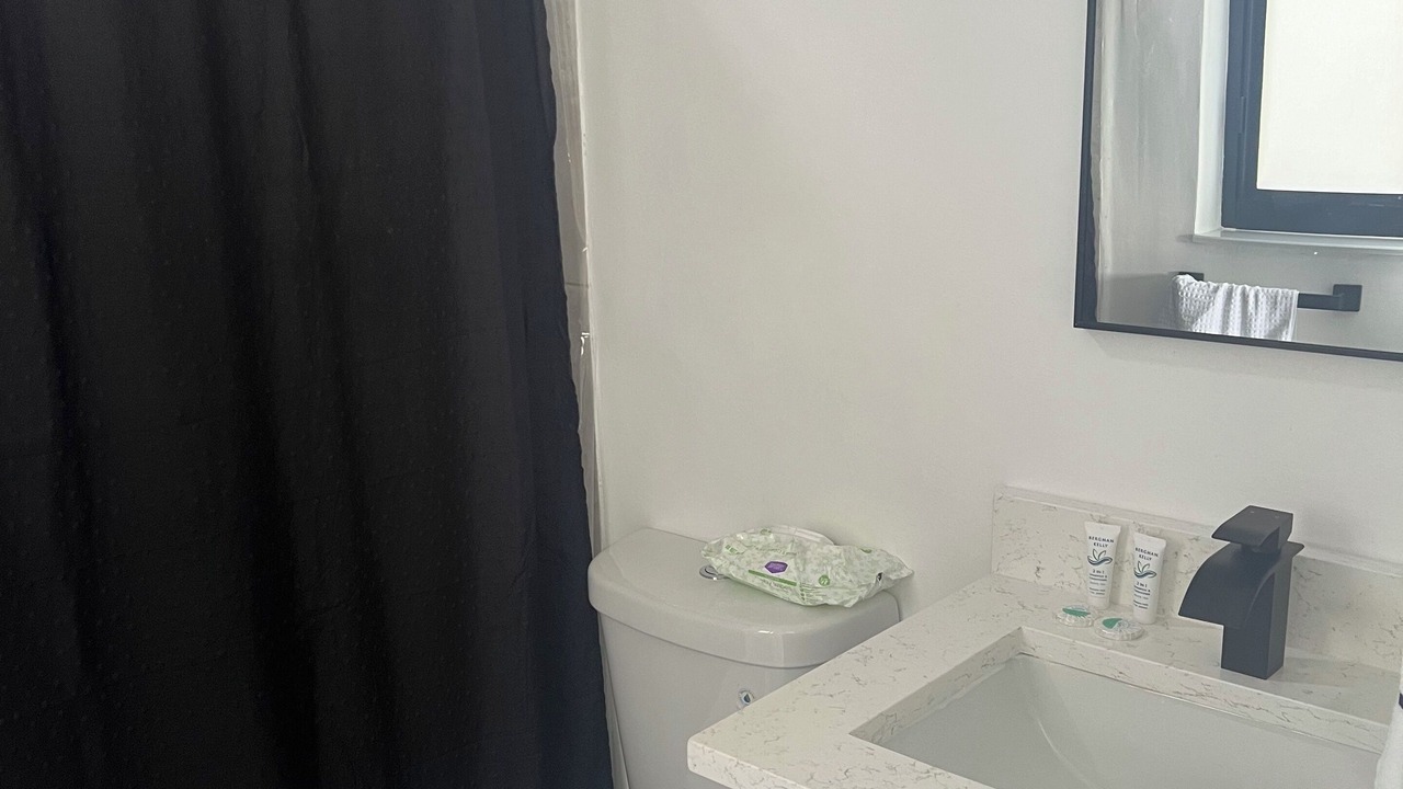 Photo of Bathroom in Miami Gardens