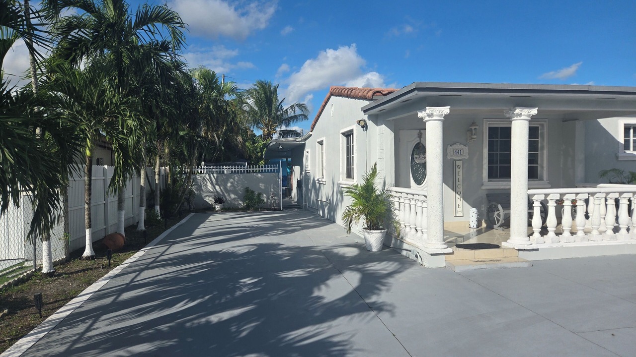 Photo of Outdoor in Hialeah
