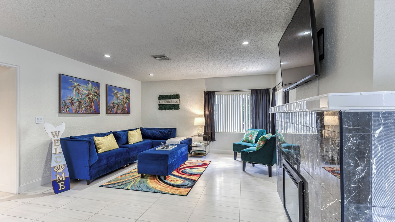 Photo of Livingroom in Lauderdale Beach