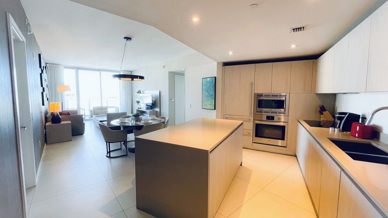 Photo of Kitchen in Hollywood South Central Beach