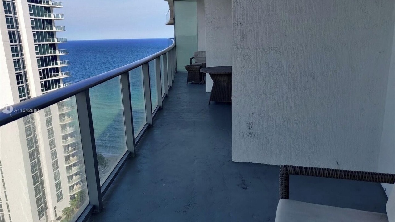 Photo of Patio Balcony in Hollywood South Central Beach
