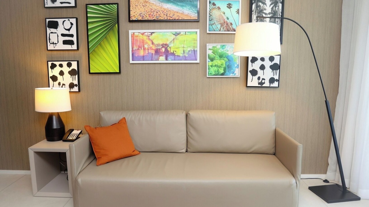 Photo of Livingroom in Hollywood South Central Beach