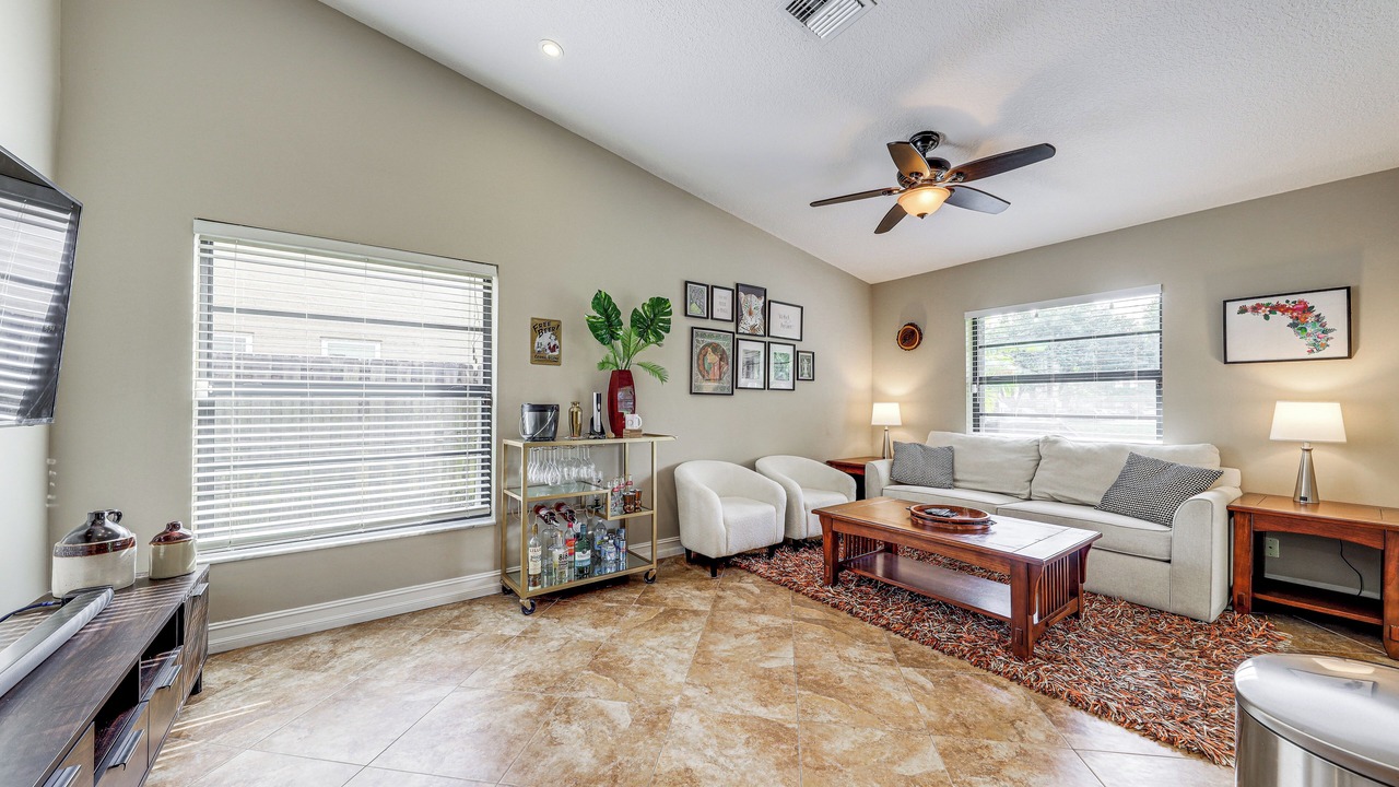 Photo of Bedroom in Sunrise