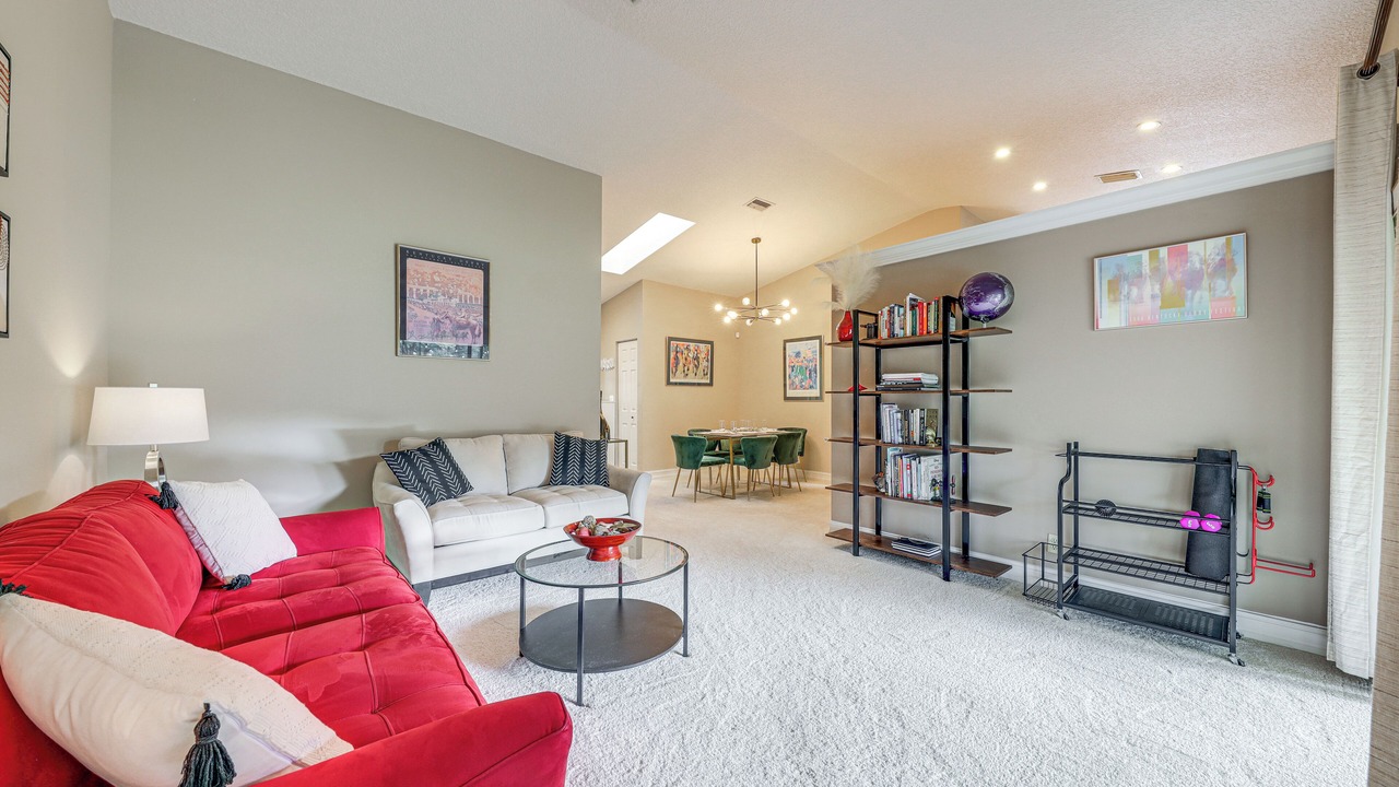 Photo of Livingroom in Sunrise