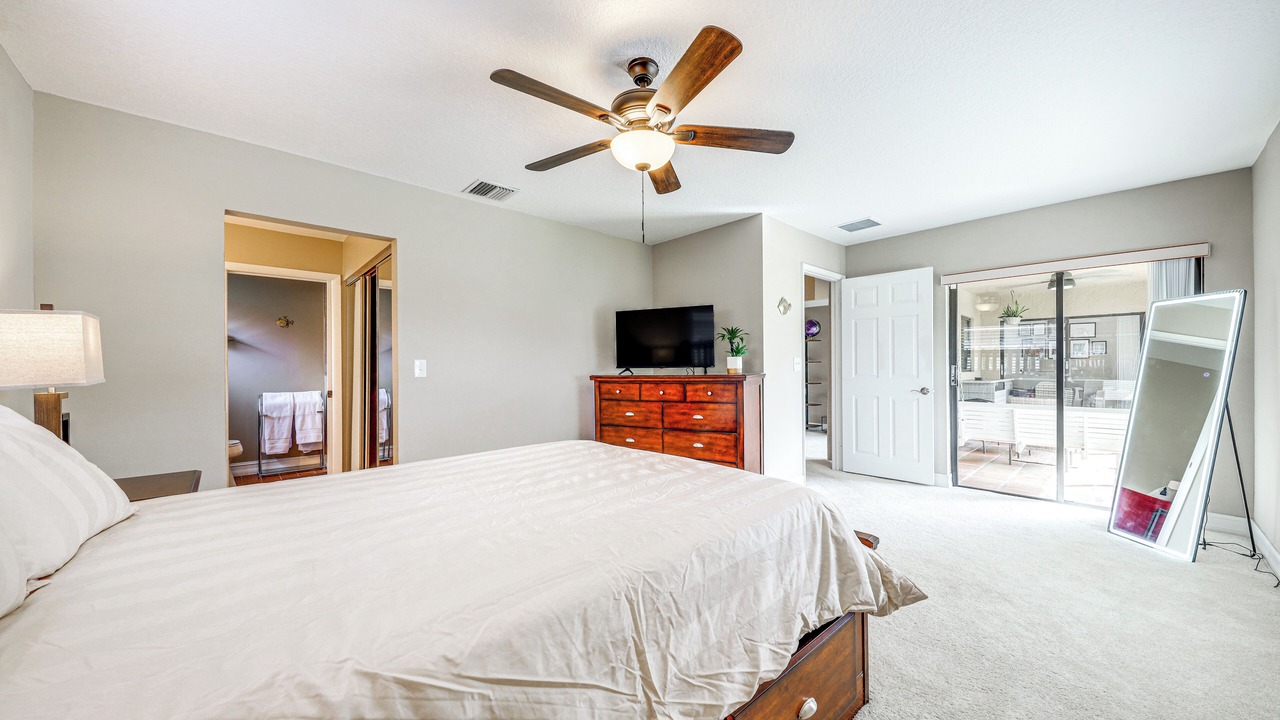 Photo of Bedroom in Sunrise