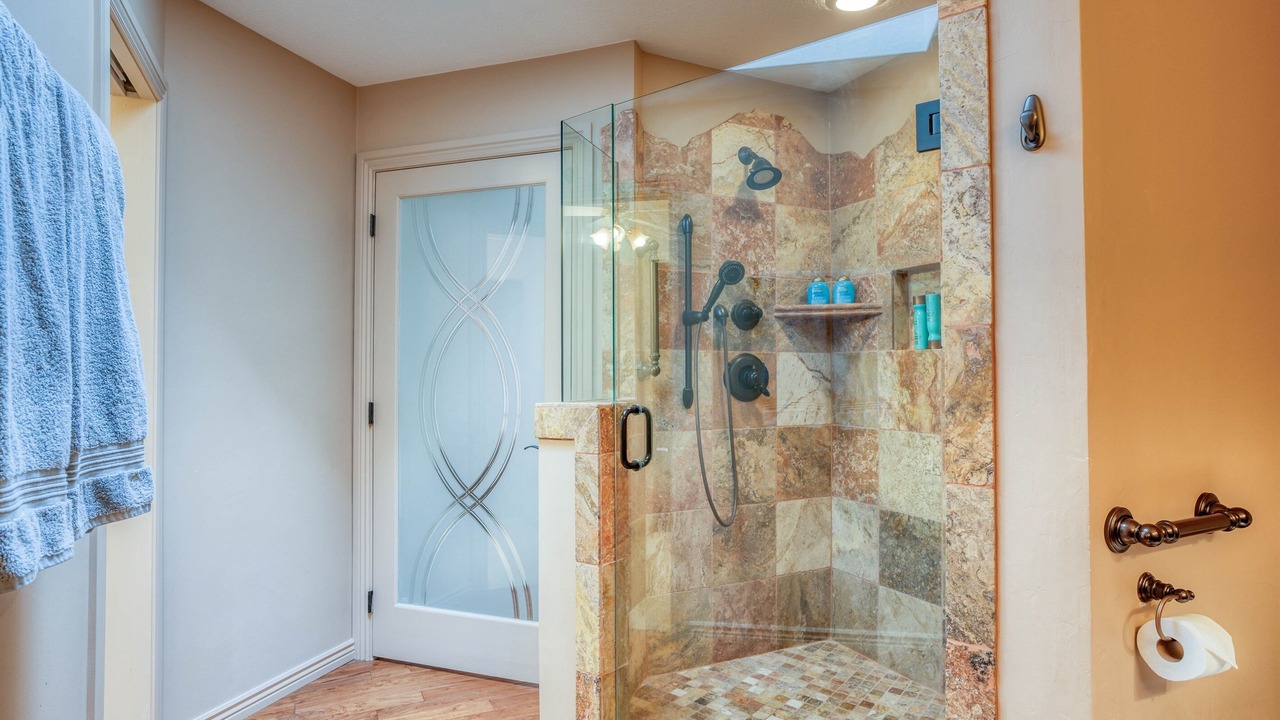 Photo of Bathroom in Lakeside