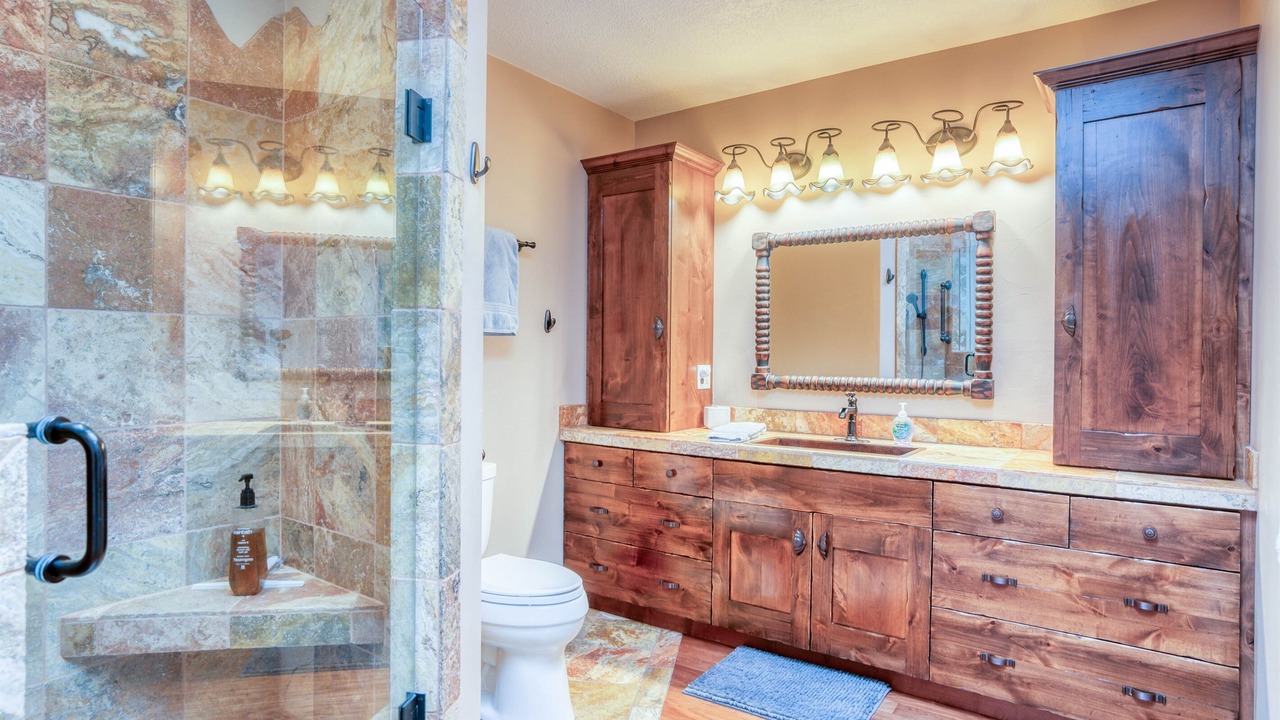 Photo of Bathroom in Lakeside