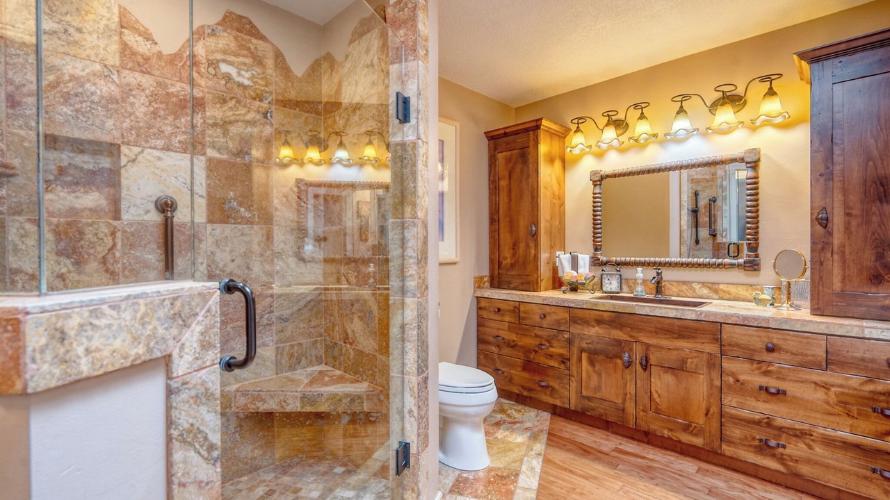 Photo of Bathroom in Lakeside