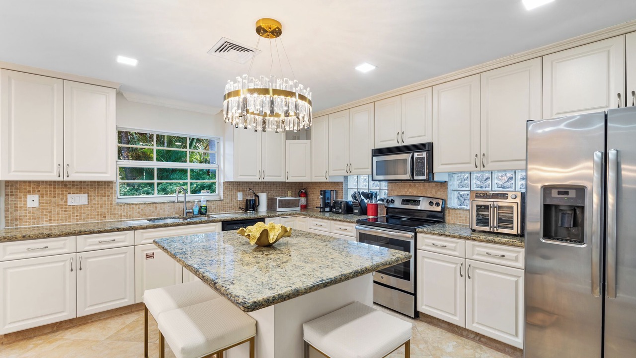 Photo of Kitchen in Lauderdale-by-the-Sea
