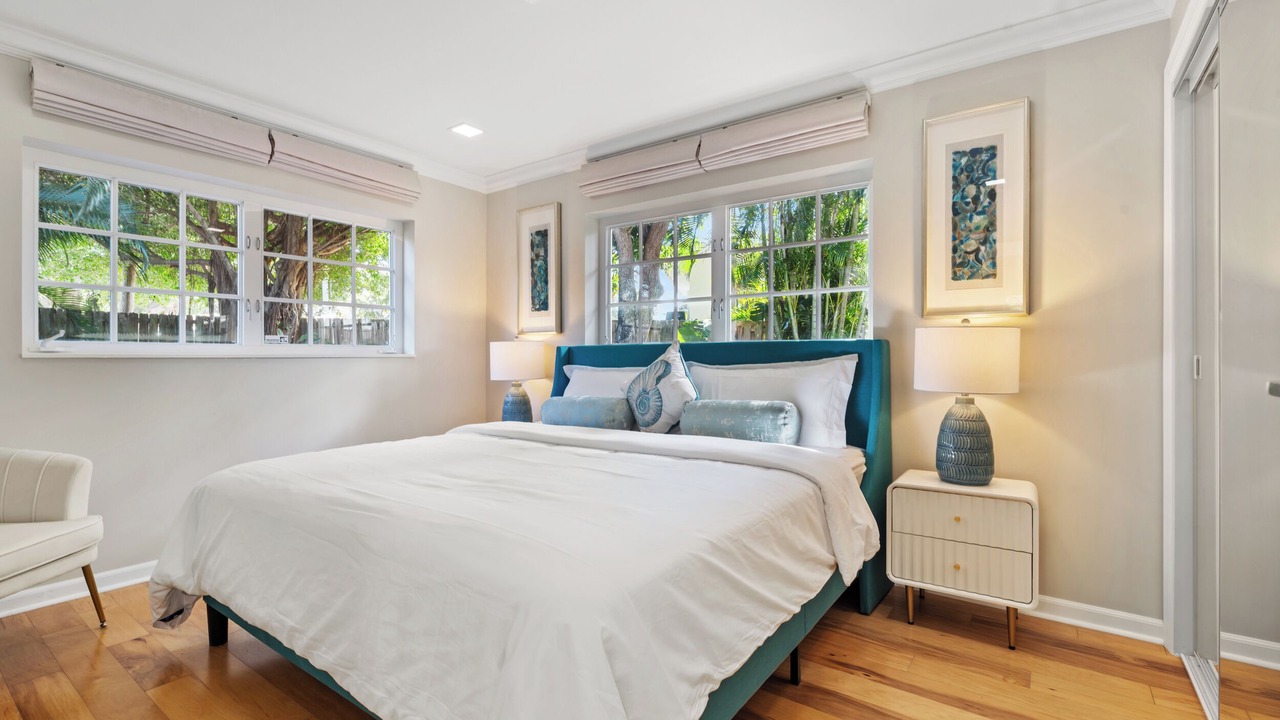 Photo of Bedroom in Lauderdale-by-the-Sea