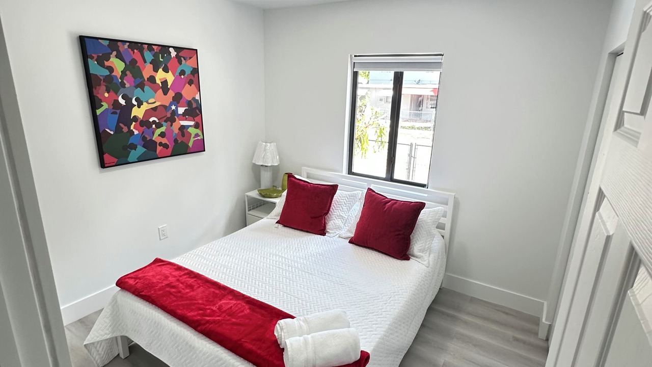 Photo of Bedroom in Allapattah