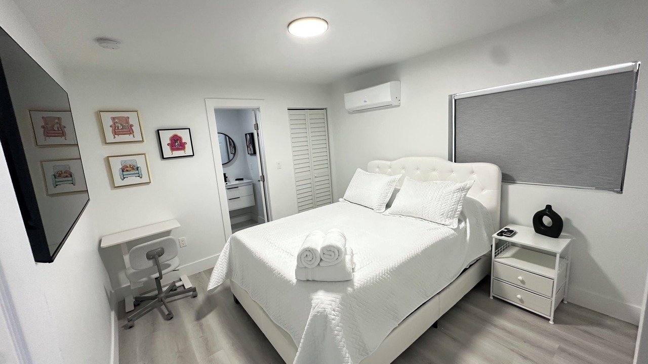 Photo of Bedroom in Allapattah