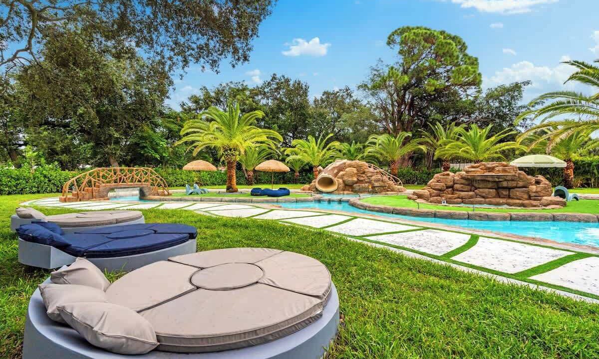 Photo of Outdoor in Golden Glades