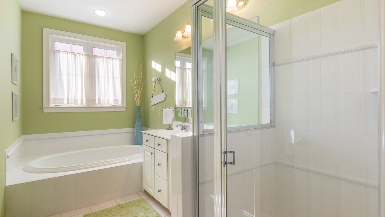 Photo of Bathroom in Sunset Island