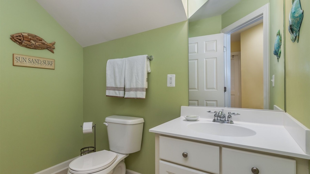 Photo of Bathroom in Sunset Island