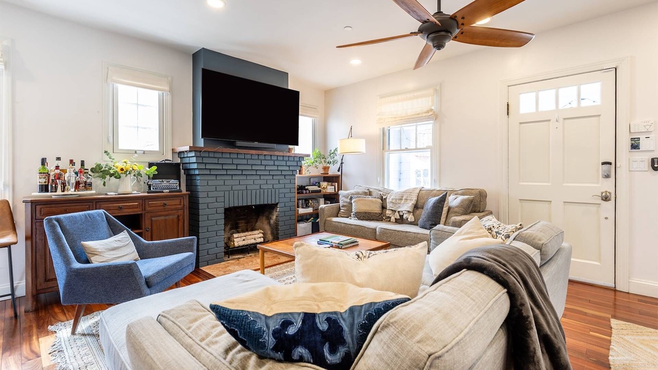 Photo of Bedroom in Historic District