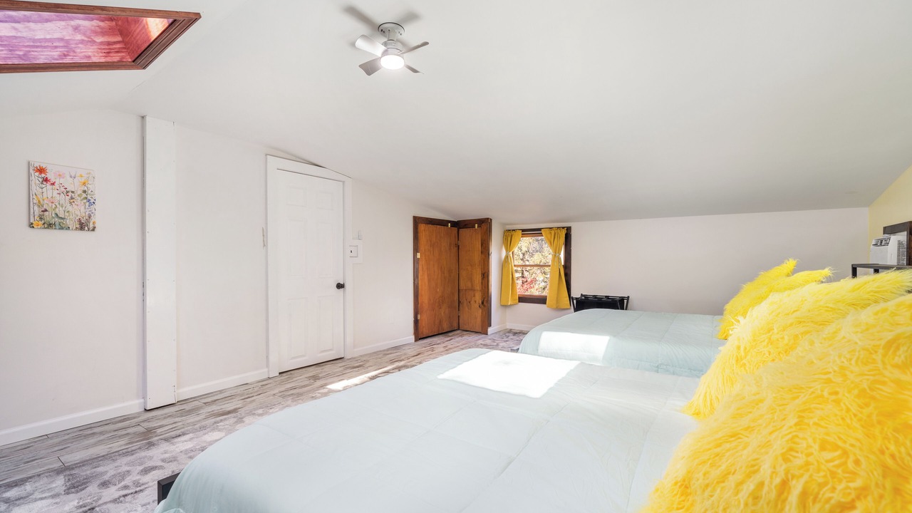 Photo of Bedroom in Highland Lakes