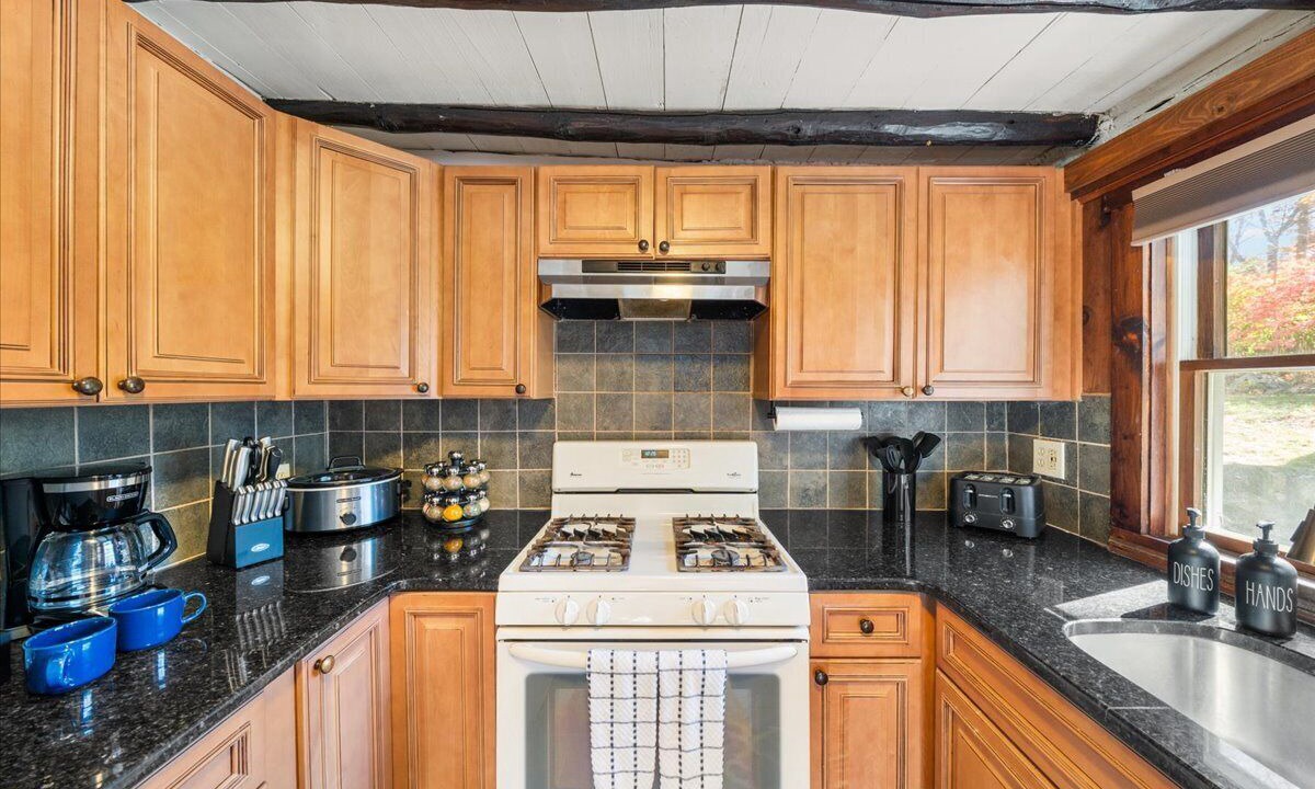 Photo of Kitchen in Highland Lakes