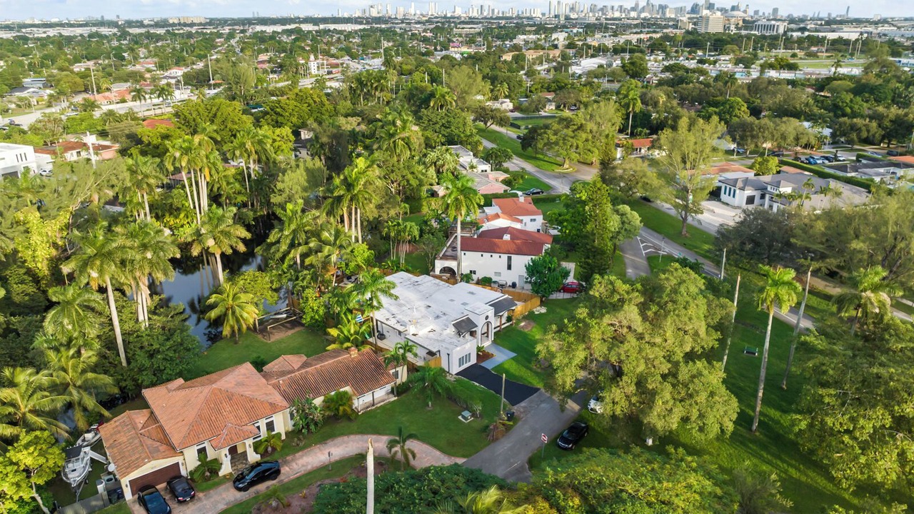 Photo of Others in Miami Springs