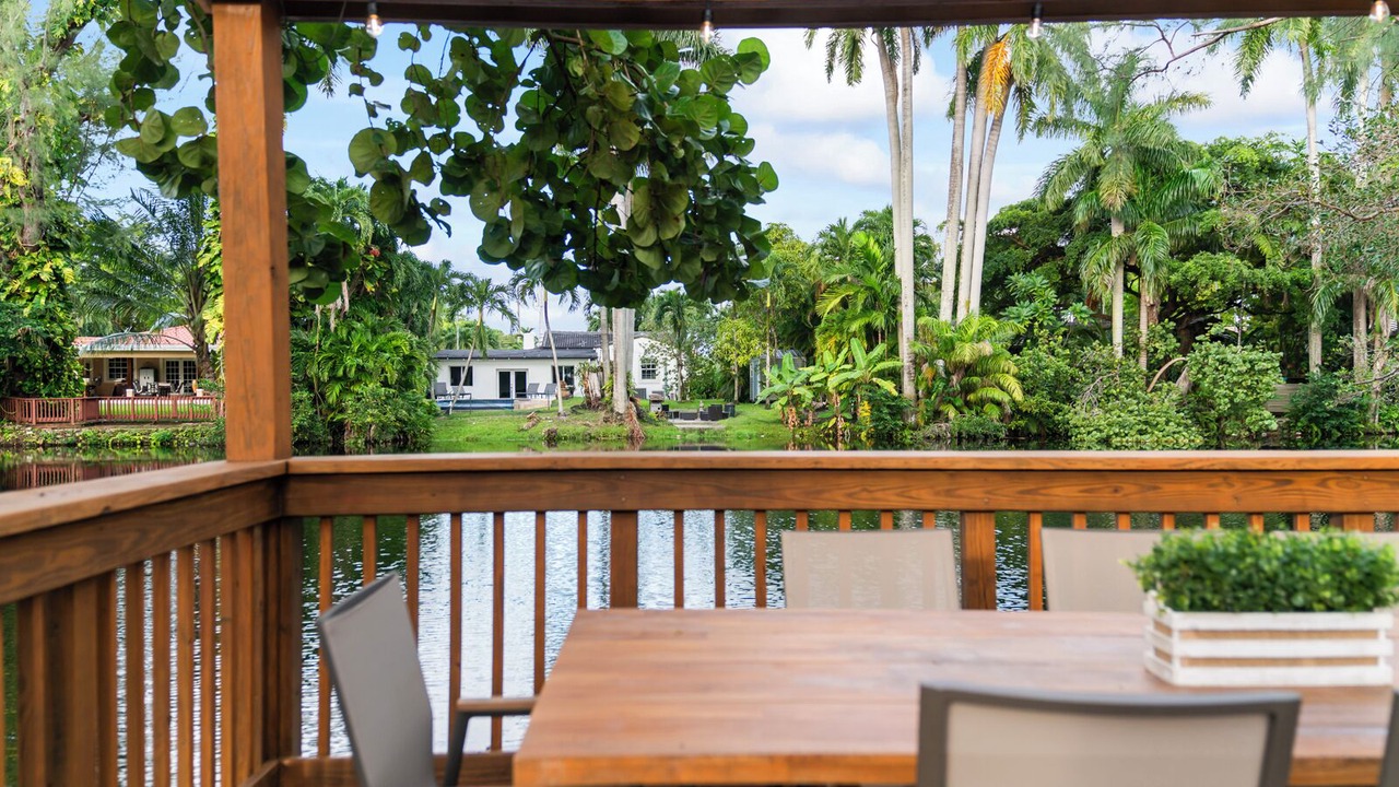 Photo of Outdoor in Miami Springs