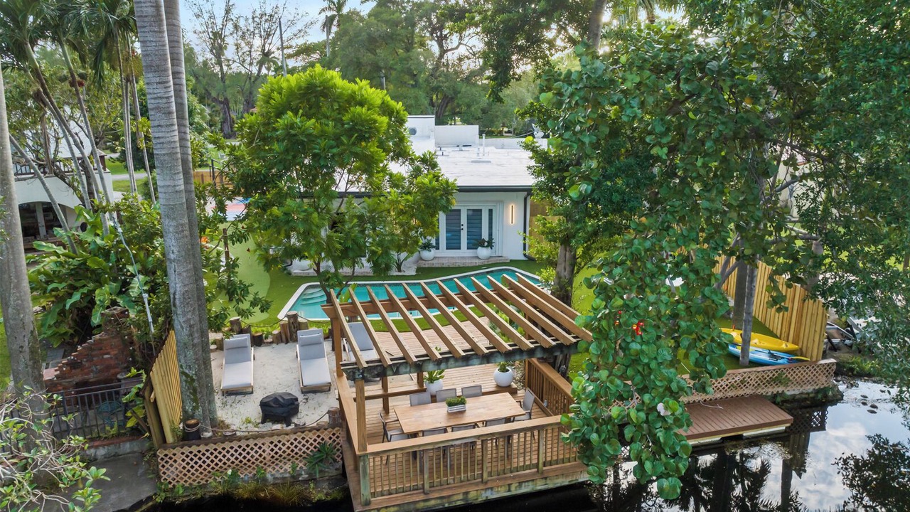 Photo of Outdoor in Miami Springs