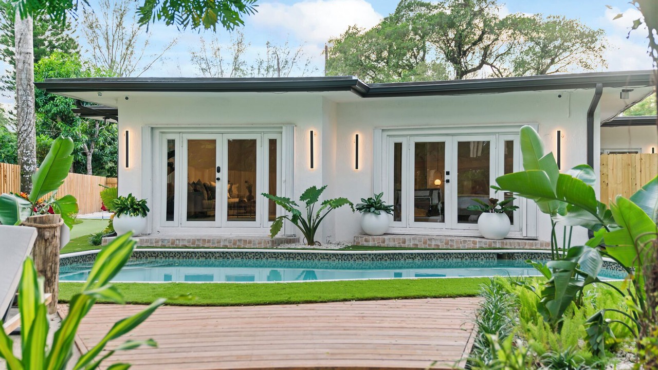 Photo of Outdoor in Miami Springs