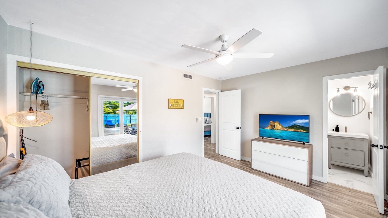 Photo of Bedroom in Dania Beach