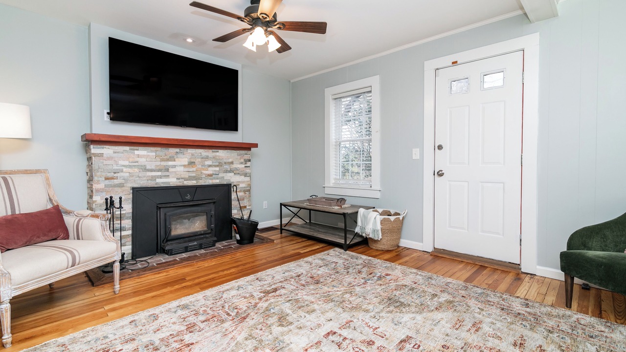 Photo of Livingroom in Salisbury