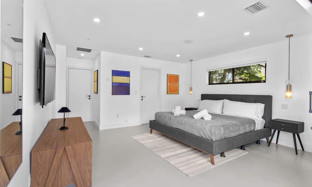 Photo of Bedroom in Davie