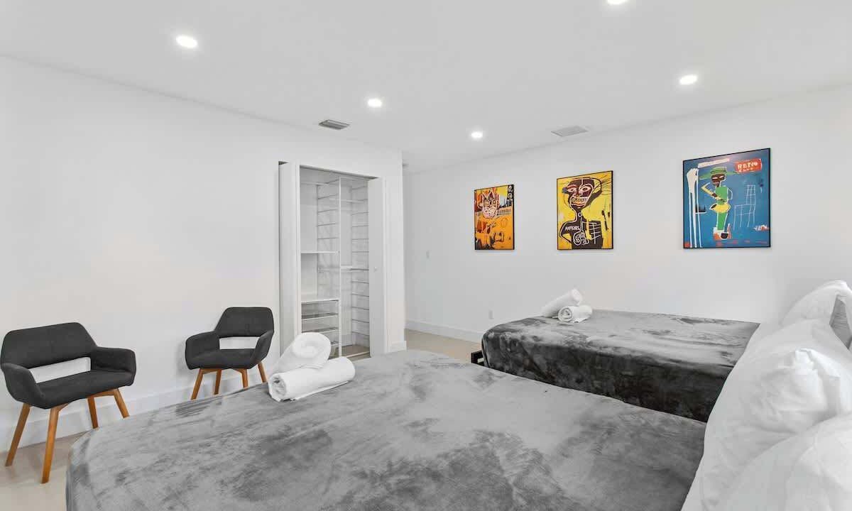 Photo of Bedroom in Davie