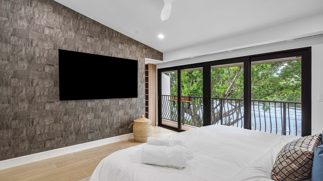 Photo of Bedroom in Deerfield Beach