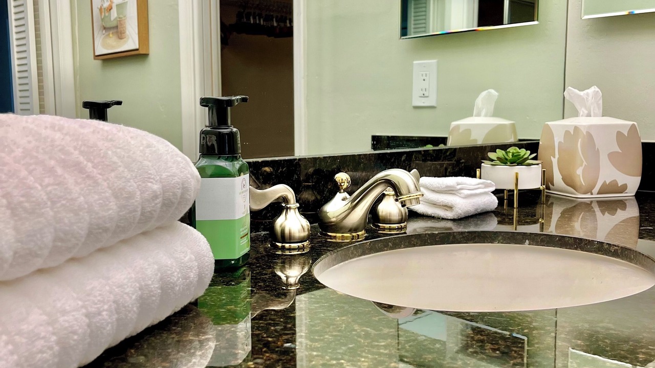 Photo of Bathroom in Plantation